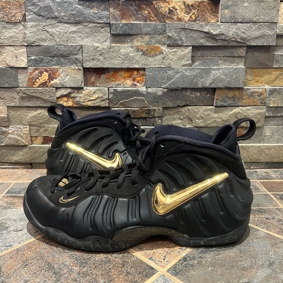 Nike foamposite black metallic gold - Picture 1 of 5